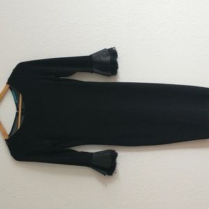 Alice + Olivia Black Bell Cuff Sleeve Fitted Dress Size S